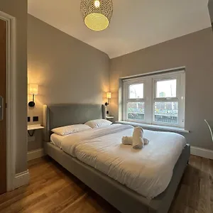The Riverhouse **** Cardiff